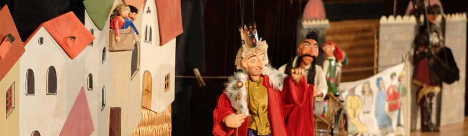 Teatro de Títeres, Marionetas de Hilo, Objetos